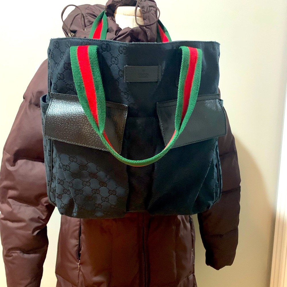 Authentic Gucci tote purse. Price is firm